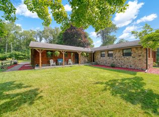 2933 Robinson Rd, Jackson, MI 49203