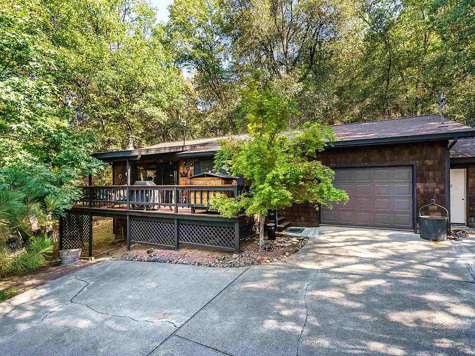 1st image of 21899 Feather River Dr