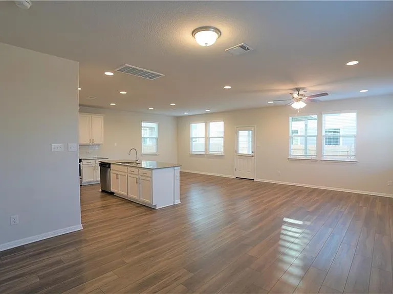 12110 Tolson Dr — Photo 6