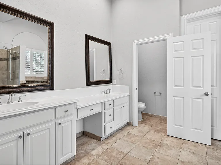 1210 Forest Hills Dr — Photo 19