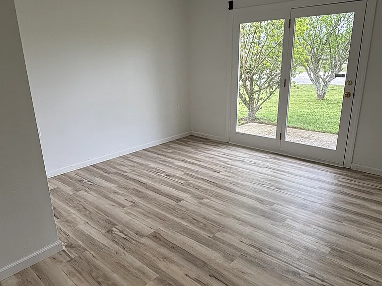 866 S McDonald Rd SW — Photo 5