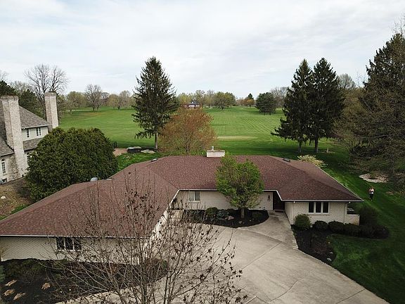 2nd image of 32 Country Club Dr