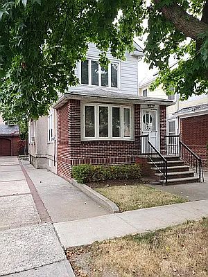 1st image of 1944 E 19th St