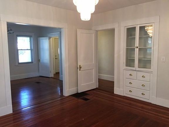 3rd image of 0X Washington St #1