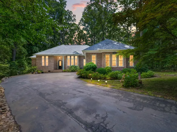3239 Coventry Ct, Sanford, NC 27332
