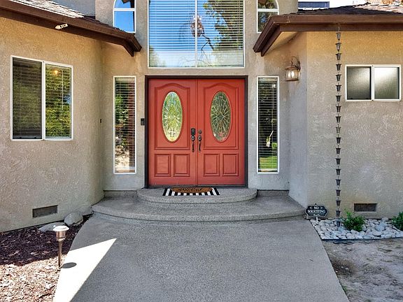 4th image of 19408 Farallon Rd