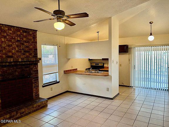 4th image of 1388 Trudy Elaine Dr APT B