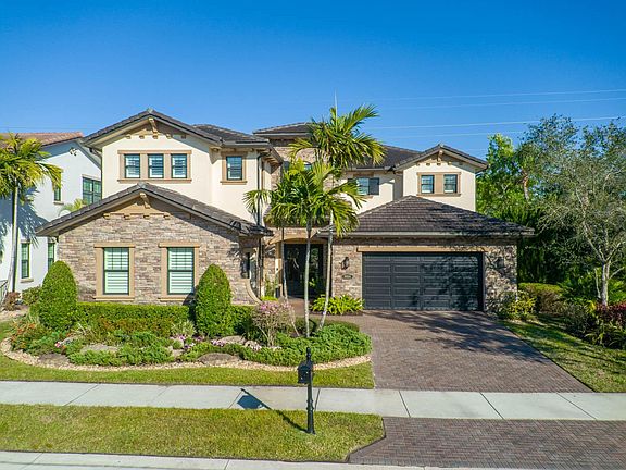 4th image of 8800 Watercrest Circle