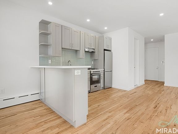 5th image of 345 7th Ave APT 2R