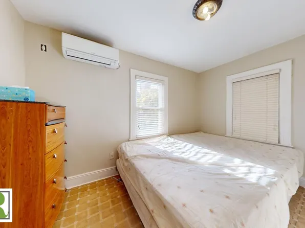 4010 Quentin Road image 7 of 13