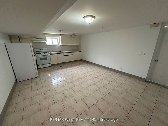 5th image of 999 Caledonia Rd #Basement