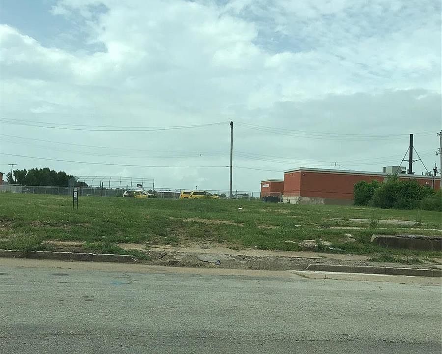 1st image of 3059 Sheridan Ave