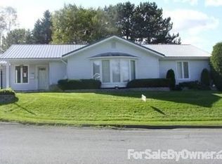 119 22nd Ave, Madawaska, ME 04756