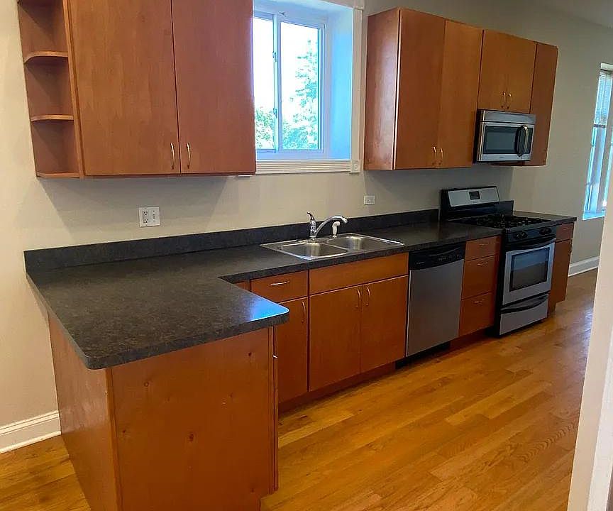 1st image of 1307 N Campbell Ave APT 2F