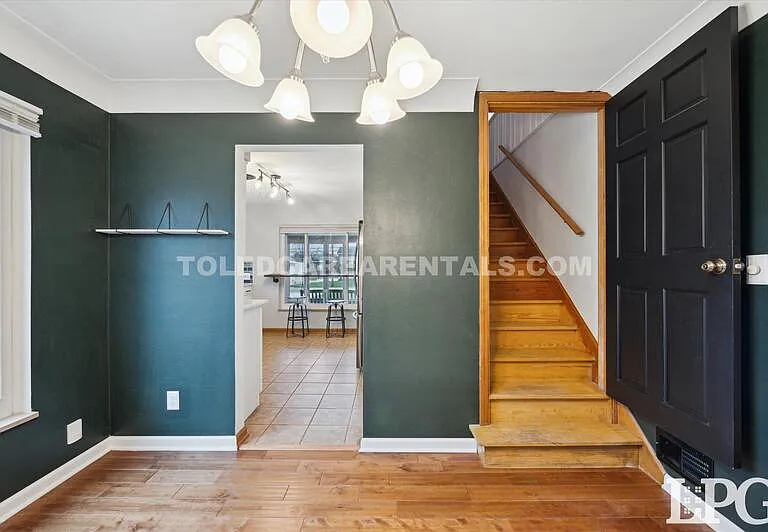 391 Perry Dr — Photo 9