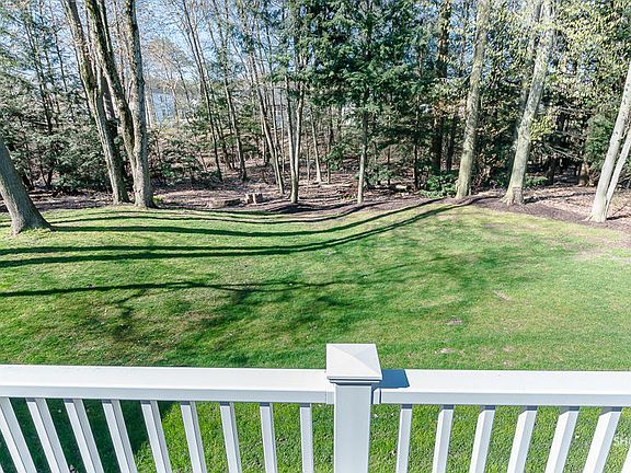 5th image of 14814 Creek Edge Dr