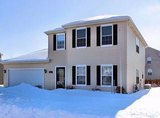 2047 Sedgegrass Trl, Aurora, IL 60504