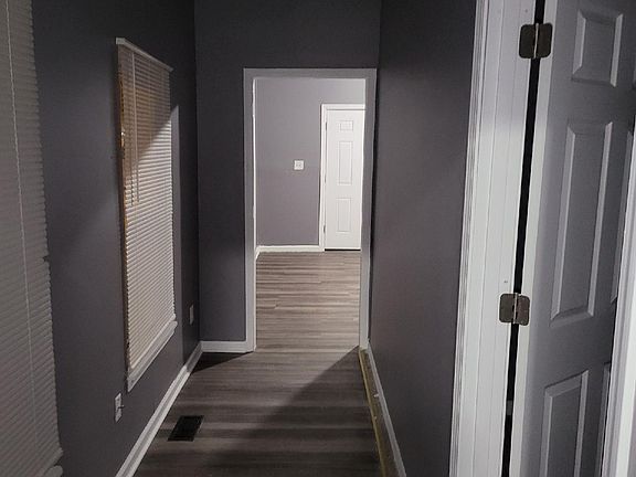 5th image of 806 Xenia Ave