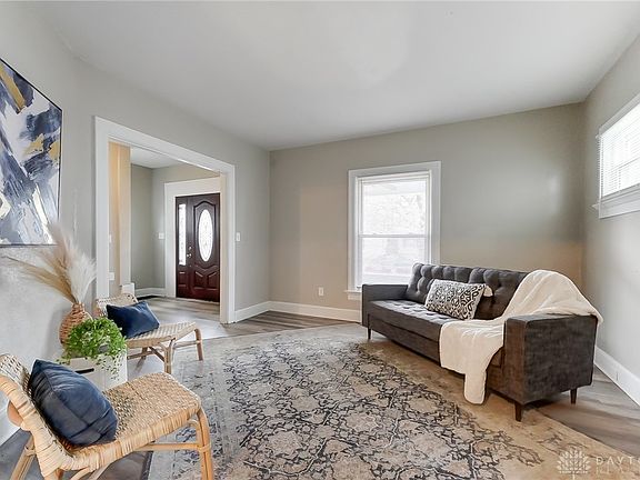 5th image of 615 Saint Nicholas Ave
