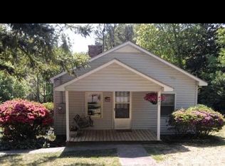 421 E Virginia St, Robbins, NC 27325