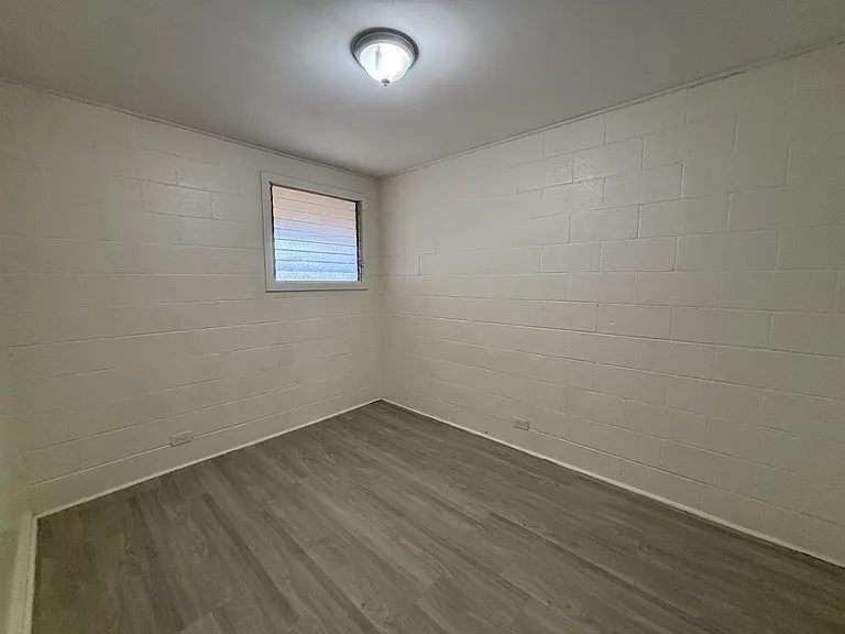 304 Olive Ave — Photo 4