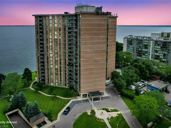 5250 Lakeshore Rd #1207, Burlington, ON L7L 5L2