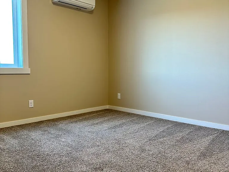 2225 N Airport Rd — Photo 8
