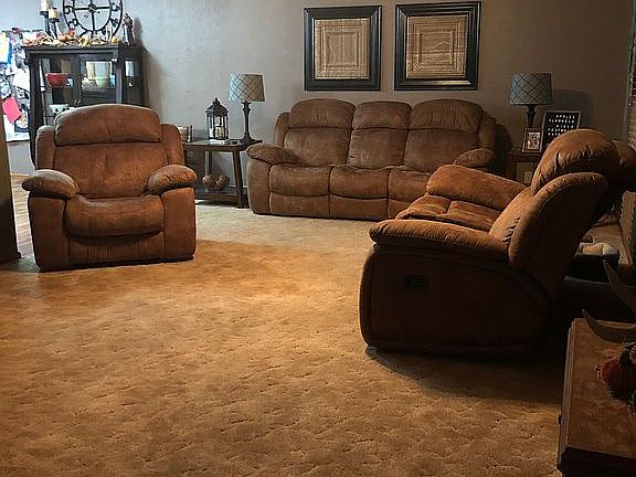3rd image of 1024 N Churchill Dr