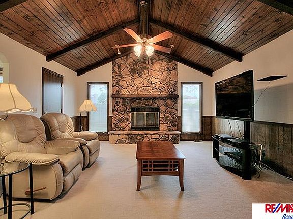 3rd image of 2302 Moore Dr