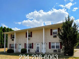 1040 Smith Kramer St NE #1040, Hartville, OH 44632