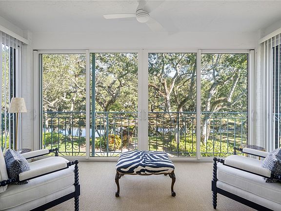 4th image of 109 W Park Shores Cir #36