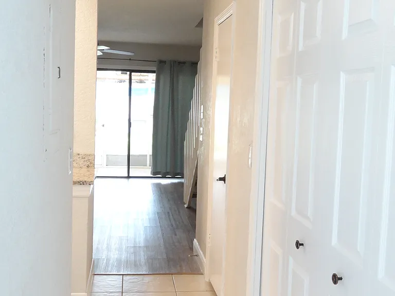 4002 Brigadoon Cir — Photo 18