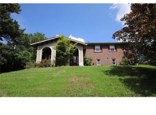 4759 Ambs Rd, Saint Louis, MO 63128