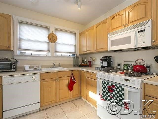 1st image of 351 W Market St