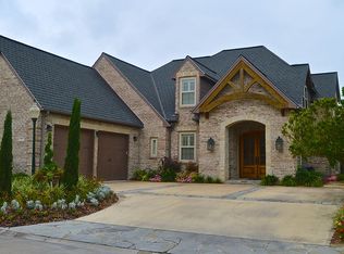 7 Cotswold Ln, Victoria, TX 77904