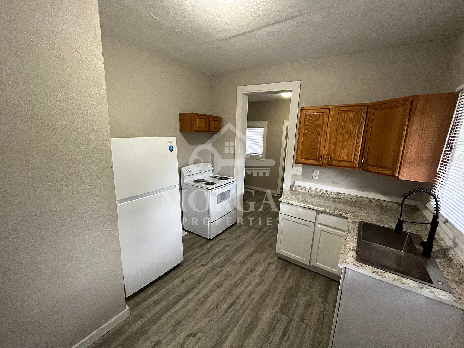 422 Chase Street - 1 — Photo 3