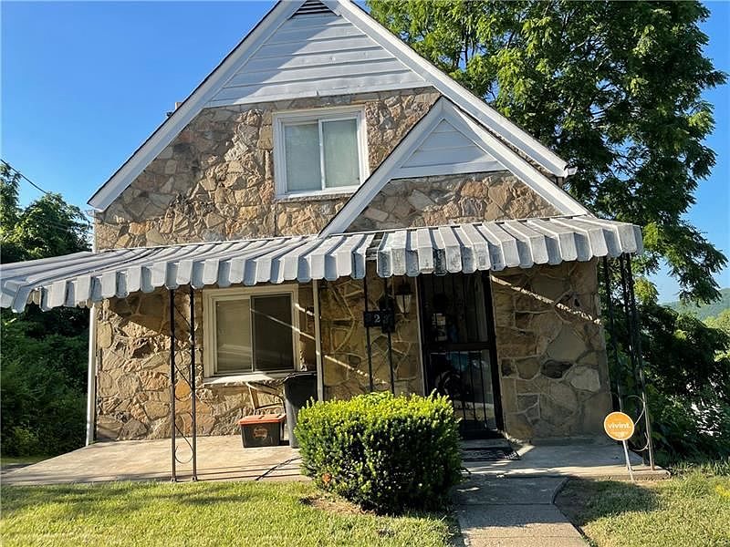1st image of 323 Baker Ave