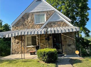 323 Baker Ave, Clairton, PA 15025