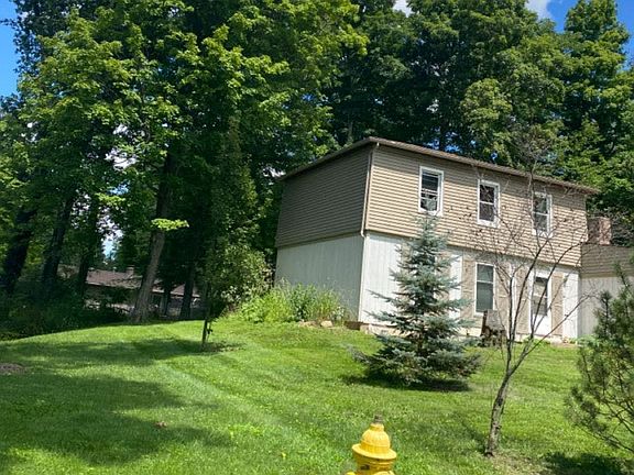 3rd image of 1862 Cedar Cir