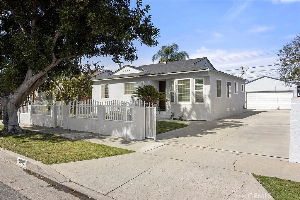 3 bed, 1602 sqft, $3,750 — Photo 4