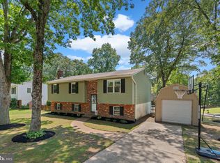 300 Tennessee Ave, Pasadena, MD 21122