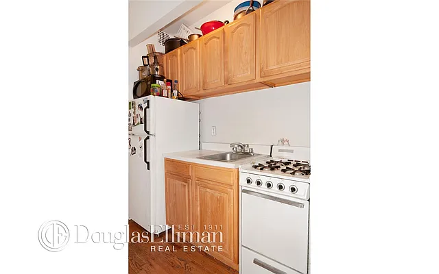 Rented by Douglas Elliman | media 26