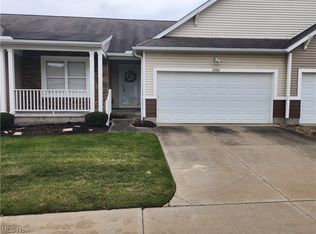 3080 Somerset Dr, Akron, OH