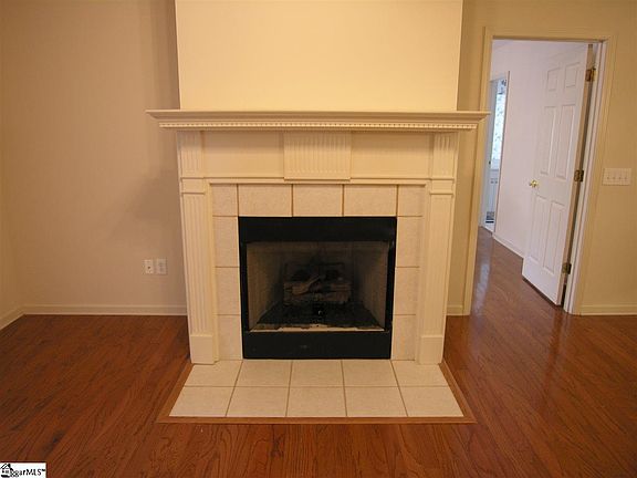 5th image of 307 Dove Haven Dr