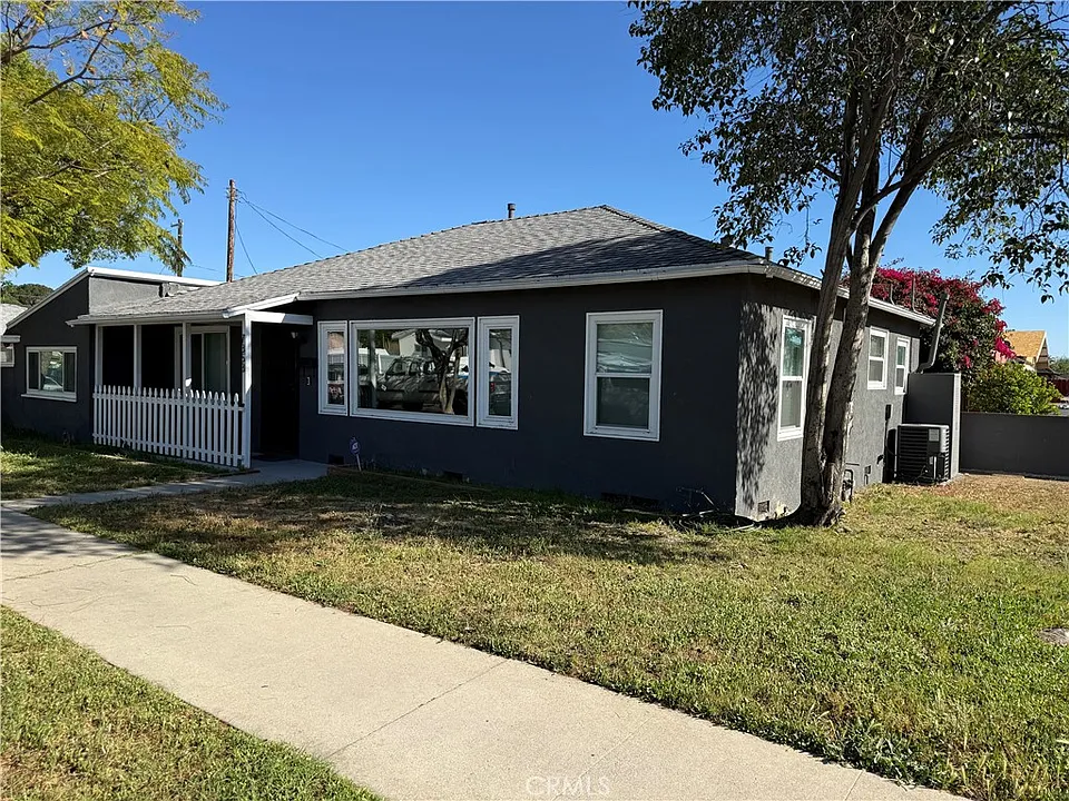 7358 Riverton Ave