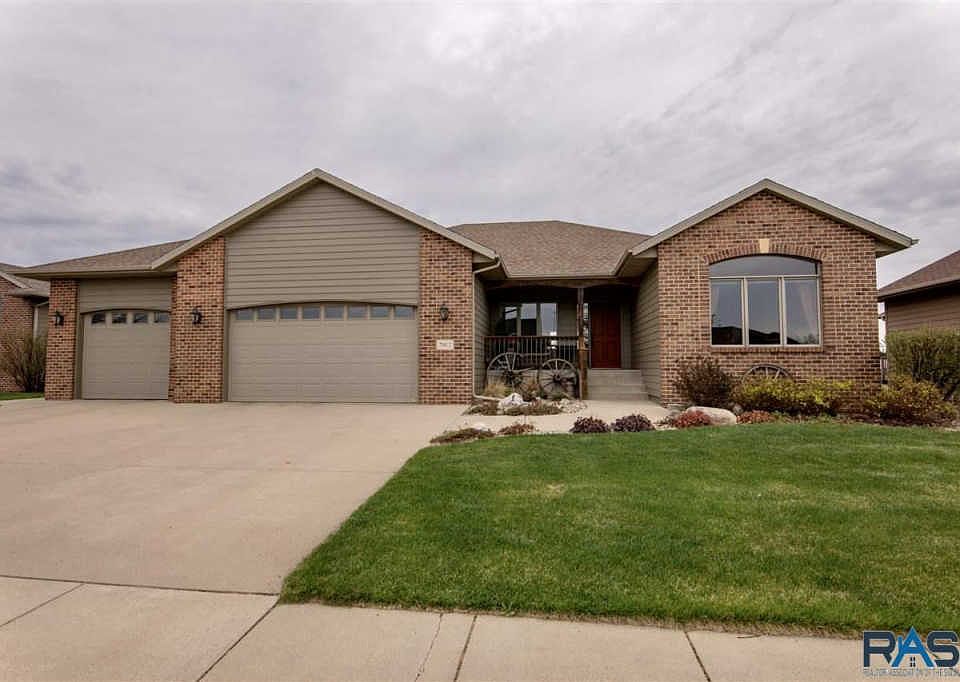 1st image of 7912 S Grass Creek Dr