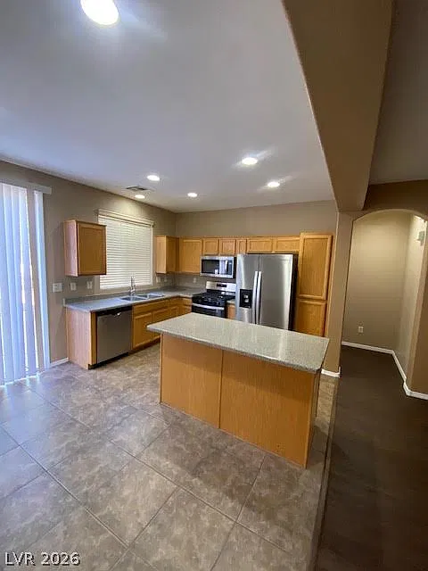 4 bed, 3.0 bath, 1650 sqft, $1,895 — Photo 3