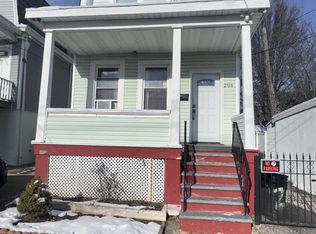 294 E Ridgeley St, Perth Amboy, NJ 08861