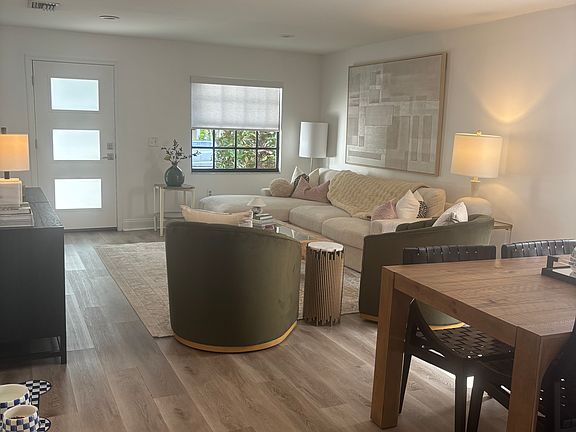 5th image of 307 W Frances Ave