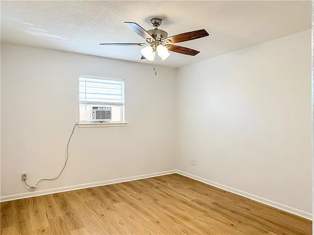 800 Martin Behrman Ave #202 — Photo 8